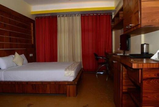 Mak Hotel Bangalore Bagian luar foto